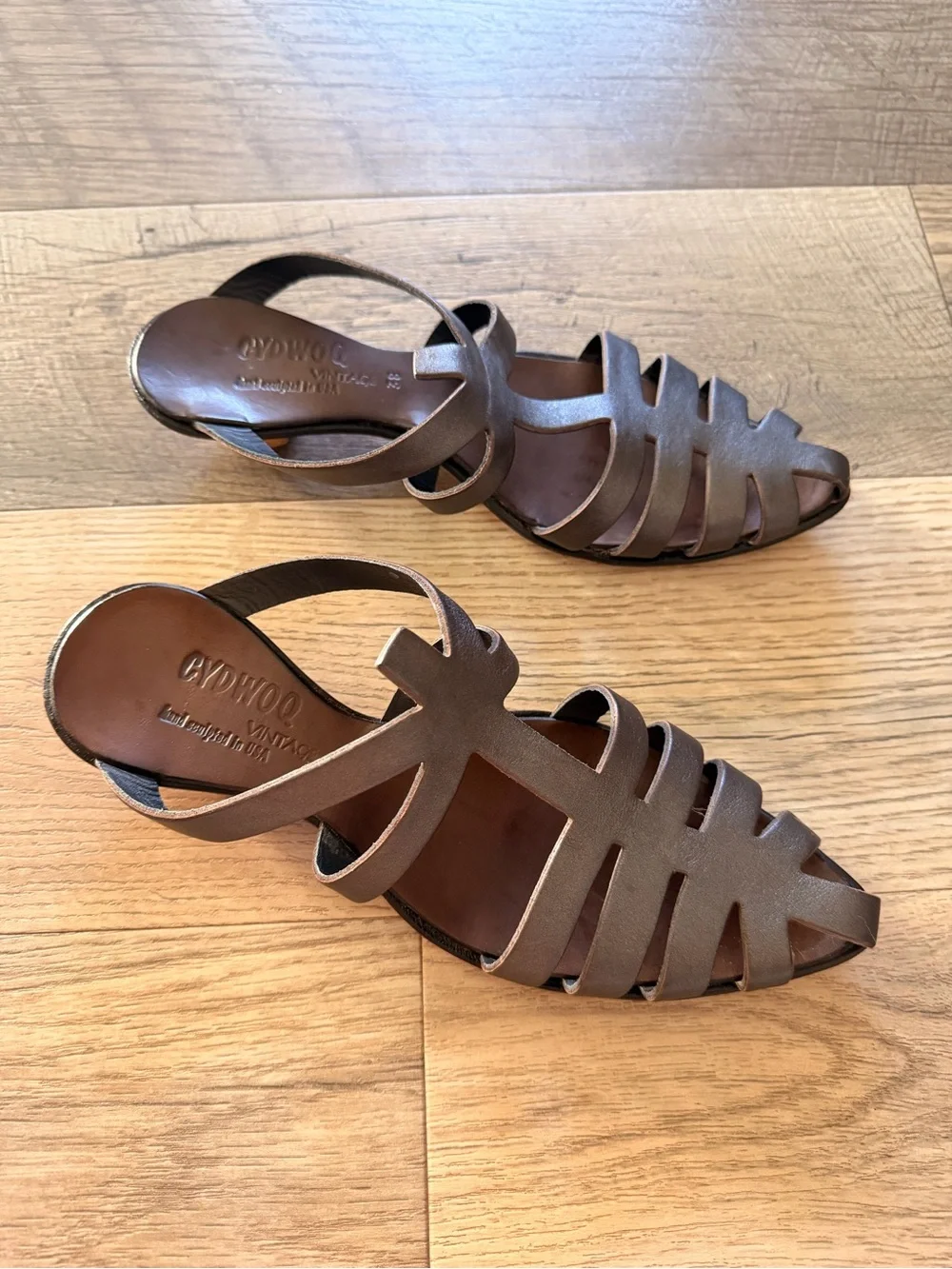 Vintage Cydwoq Made in USA Fisherman sandal